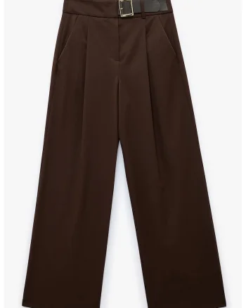 Pantaloni cu croiala ampla si o curea, Maro