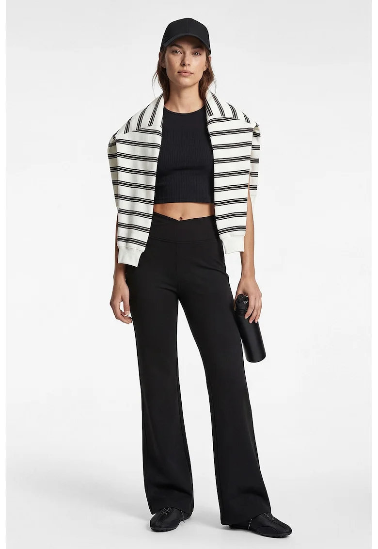 Colanti slim fit evazati, Negru