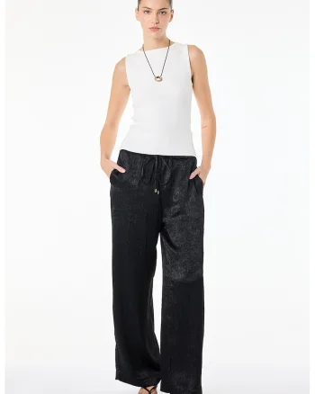 Pantaloni cu croiala ampla, snur si buzunare laterale, Negru