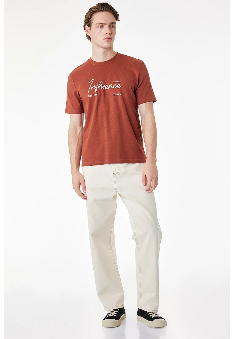 Tricou regular fit cu imprimeu text, Caramiziu