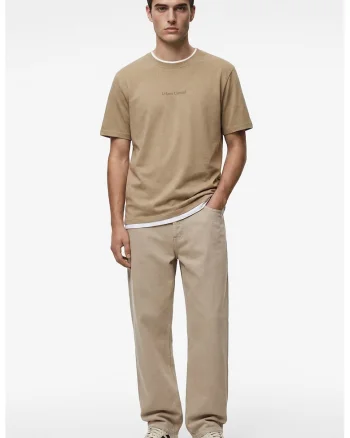 Tricou regular fit de bumbac cu imprimeu text discret, Maro camel