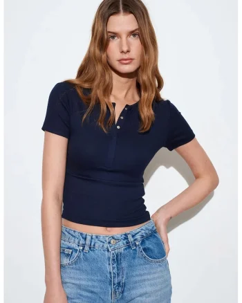 Tricou  Crop Slim Fit, Albastru marin, Bumbac-modal cu elastan, Maneci scurte, Detalii cu nasturi