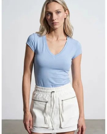 Tricou dama,  slim fit, decolteu in V, elastic, albastru deschis, jerseu din bumbac, tencel si elastan