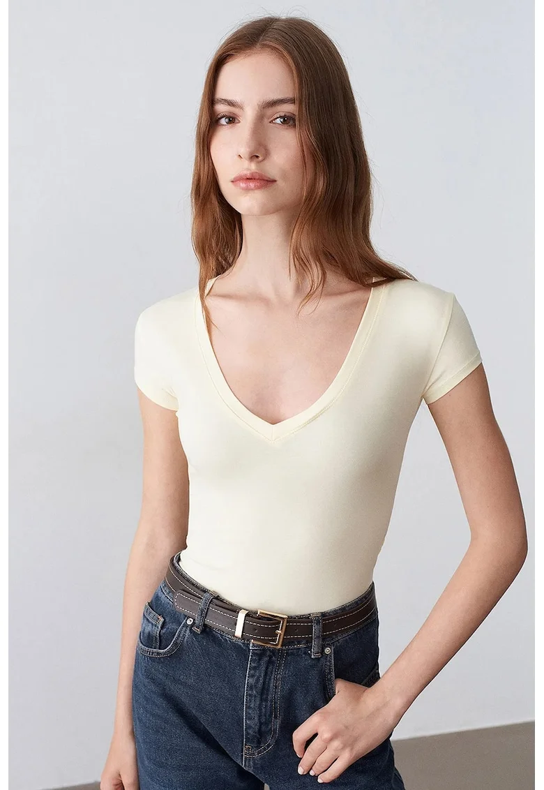 Tricou dama,  Slim Fit, decolteu in V, crem natural, jerseu