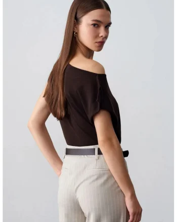 Bluze, Femei, Bluza  din crep fara maneci cu umeri goi, Maro Cafea, UNI Standard,