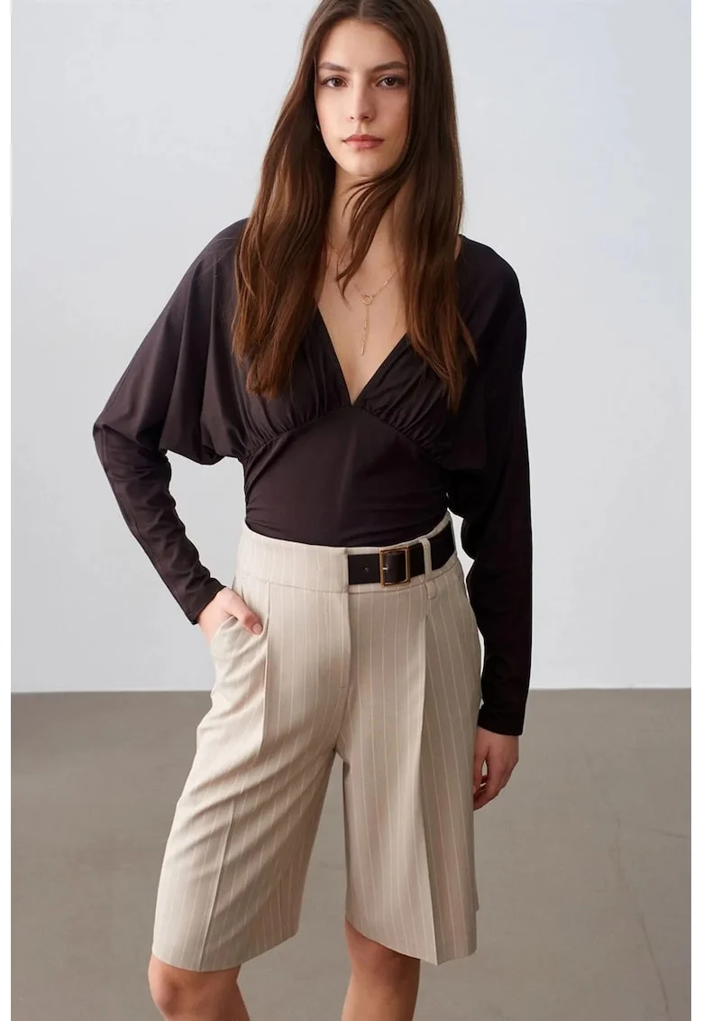 Pantaloni scurti dama,  talie inalta, cu dungi, bej natural, poliester-viscoza-elastan