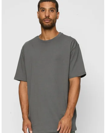Tricou supradimensionat cu maneci cazute