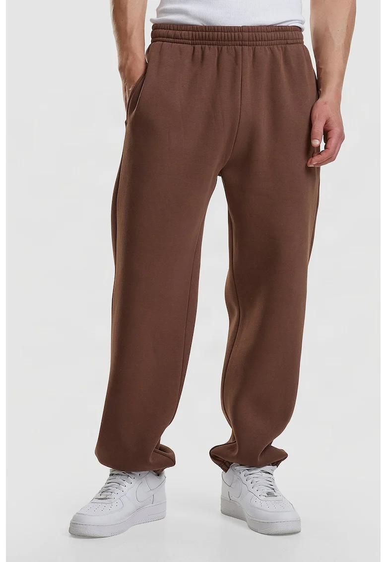 Pantaloni de trening cu croiala relaxed-fit si buzunare, Maro Siena