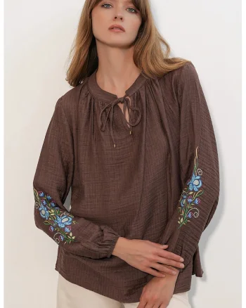 Bluza dama,  bluza supradimensionata, broderie, maro nuc, viscoza-nailon