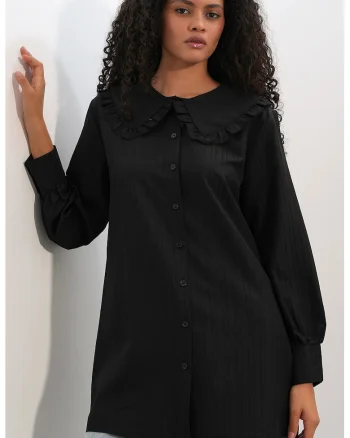 Camasa  lunga, regular fit, cu detalii volanase, neagra, poliester-elastan