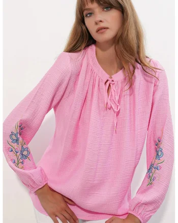 Bluza dama,  bluza supradimensionata, broderie, roz intens, crep