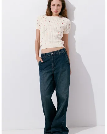 Pulover scurt cu model floral, Rosu/Alb fildes