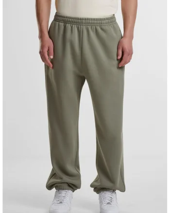 Pantaloni de trening cu croiala relaxed-fit si buzunare, Verde stins