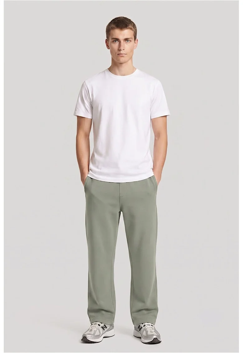 Pantaloni drepti de trening