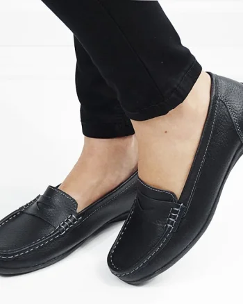 Mocasini negri din piele naturala 5128 M4
