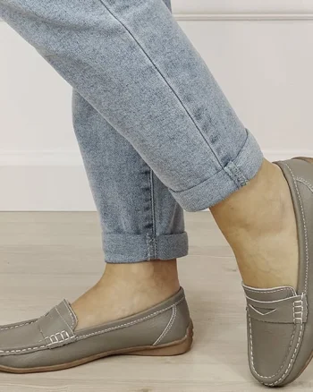 Mocasini gri din piele naturala 5128 M4