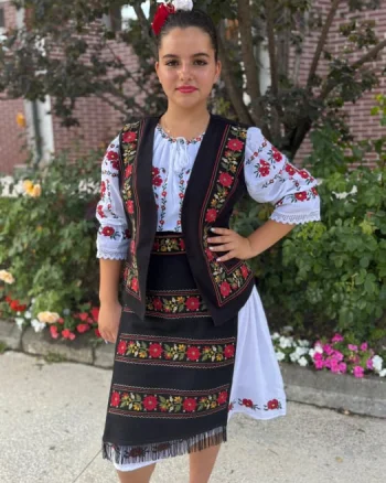 Costum Rochie  Vesta  Brau si 2 Fote Filipa