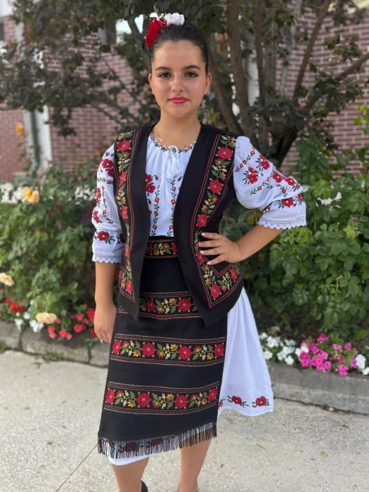Costum Rochie  Vesta  Brau si 2 Fote Filipa