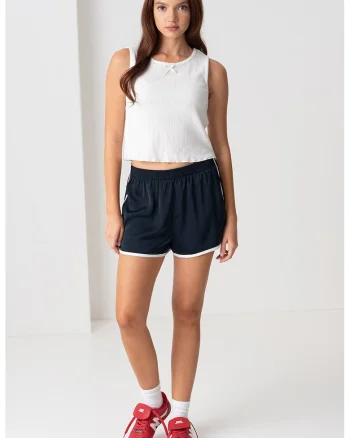Top crop cu decolteu rotund, Alb