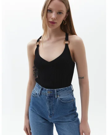 Top striat cu bretele incrucisate, Negru