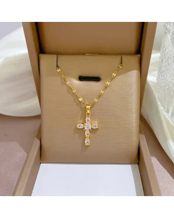 Colier auriu, din otel inoxidabil, suflat cu aur 18k, cu pandantiv cruciulita si pietre din zirconiu, Siri C4