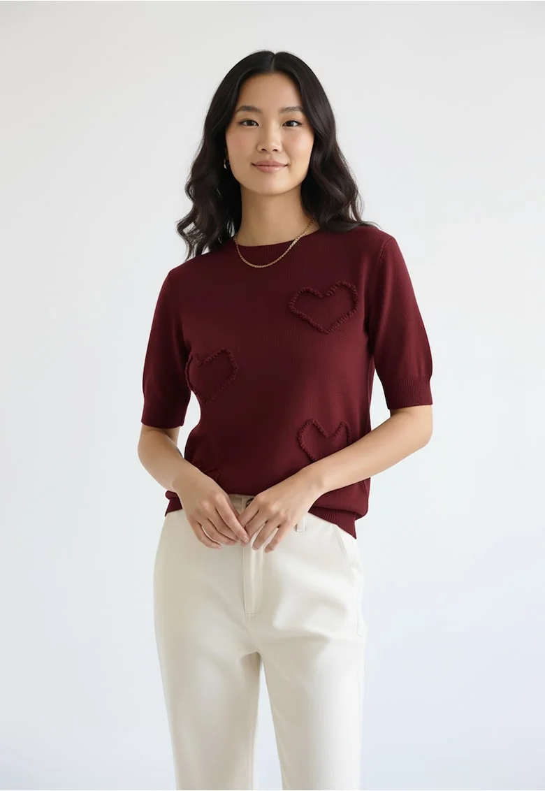 Pulover dama,  bordeaux, maneca scurta, tricot moale cu aplicatii in forma de inimi