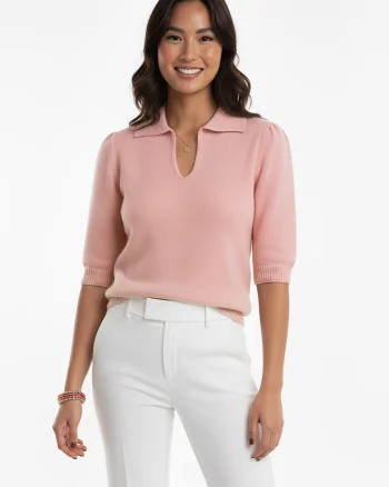 Pulover dama  roz pastel, tricotaj moale, guler si decolteu in V, maneci scurte