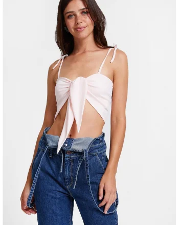 Top crop cu prinderi frontale, Roz pal