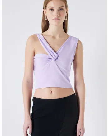 Top crop cu model uni, Lila