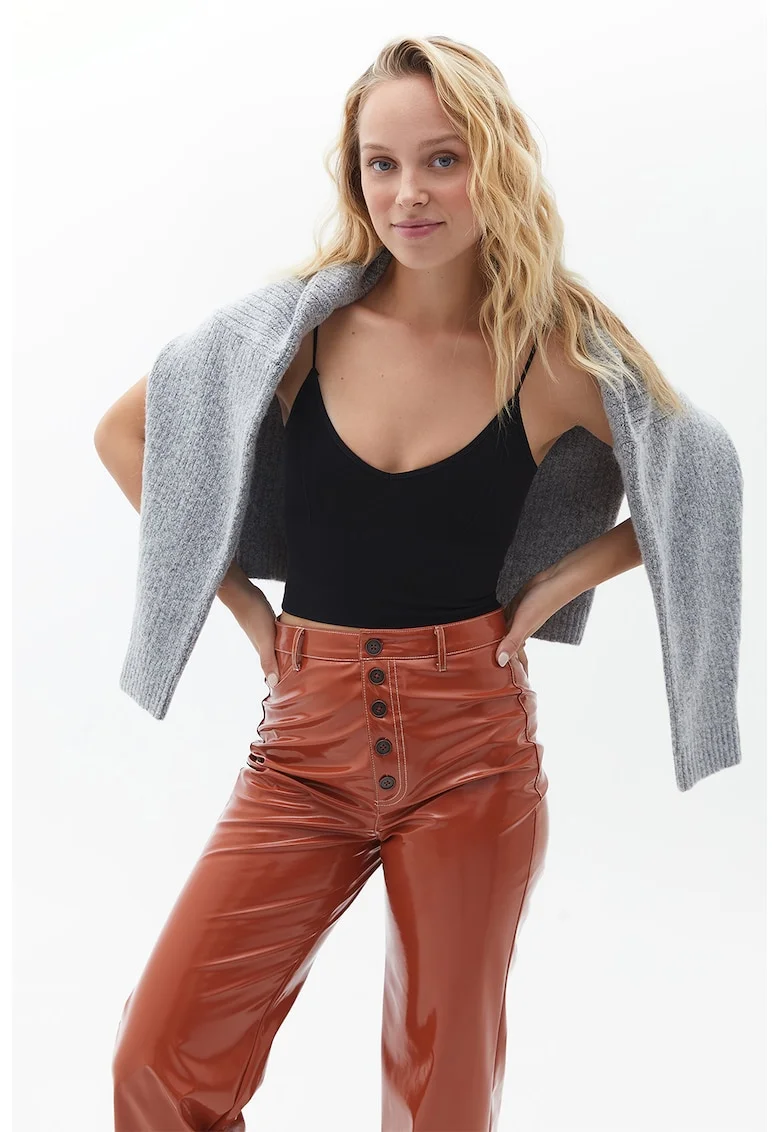 Top crop cu bretele inguste, Negru