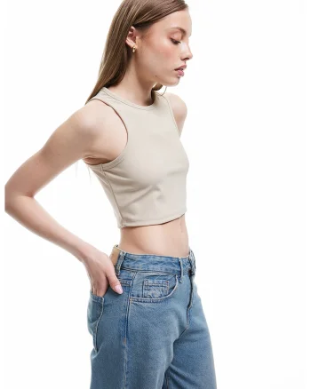 Top crop cu model uni, Bej deschis