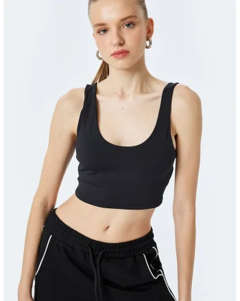 Top crop cu decolteu adanc, Negru