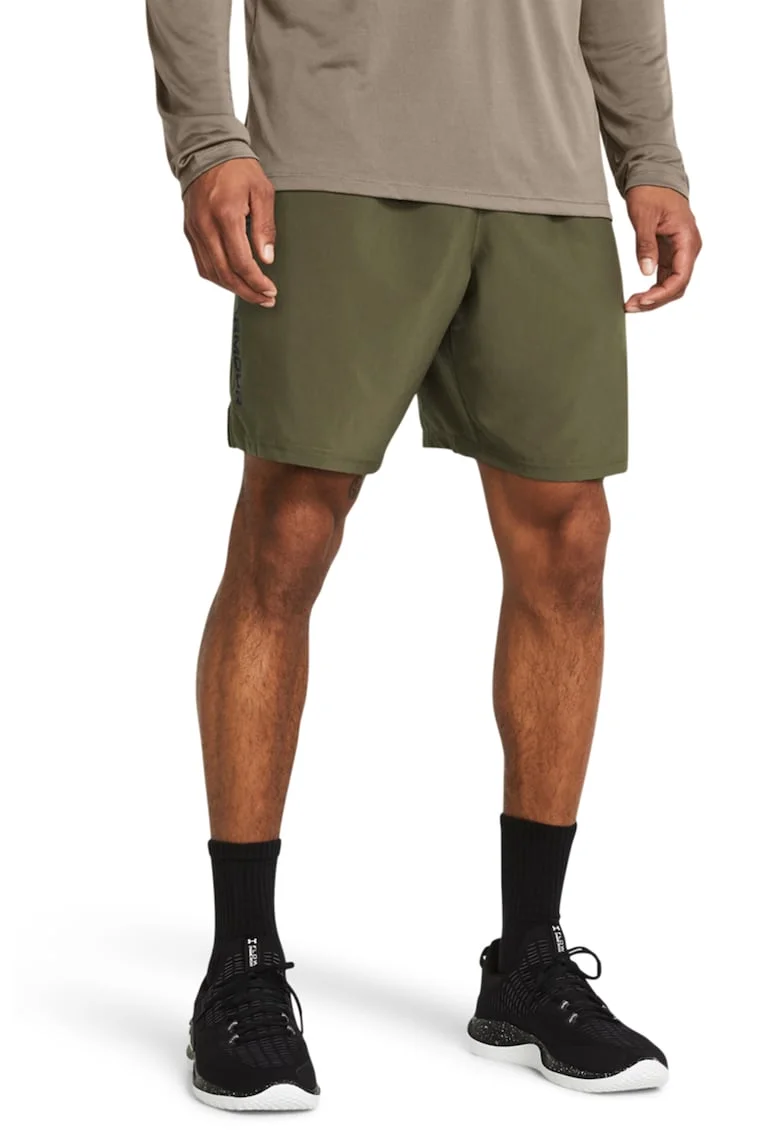 Pantaloni scurti cu detaliu cu logo discret pentru fitness UA Tech™ Wordmark, Kaki