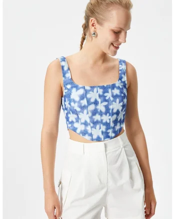 Top crop cu model floral, Alb/Albastru inchis