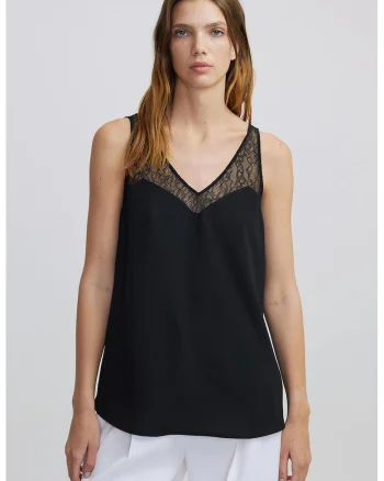 Top lejer cu garnituri de dantela, Negru
