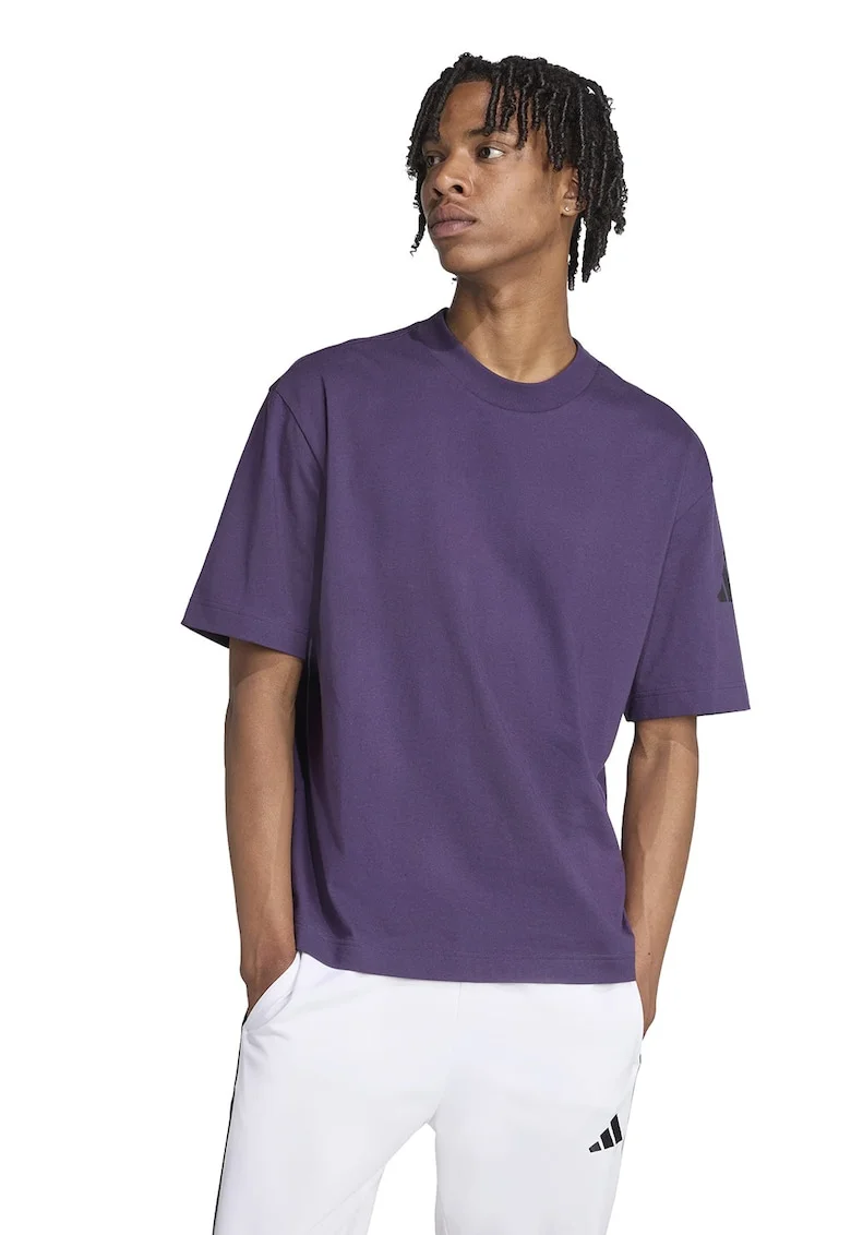 Tricou cu decolteu la baza gatului si detaliu cu logo pe maneci, Negru/Mov inchis