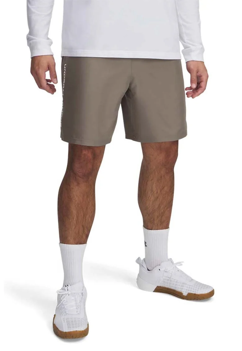 Pantaloni scurti cu detaliu cu logo discret pentru fitness UA Tech™ Wordmark, Maro taupe