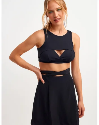 Top crop cu detaliu decupat, Negru