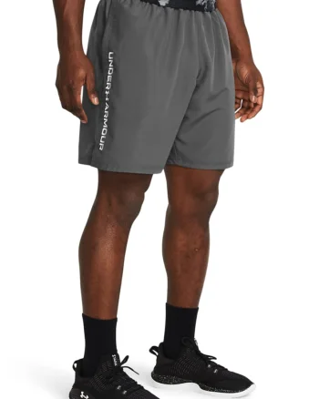 Pantaloni scurti cu detaliu cu logo discret pentru fitness UA Tech™ Wordmark, Gri inchis