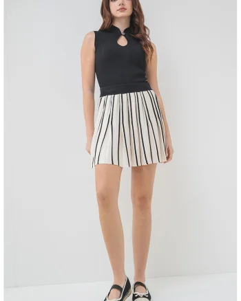 Top striat cu decupaj, Negru