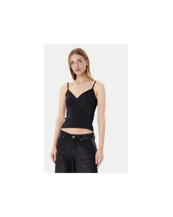 Top crop lifestyle