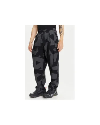Pantaloni trekking cu model