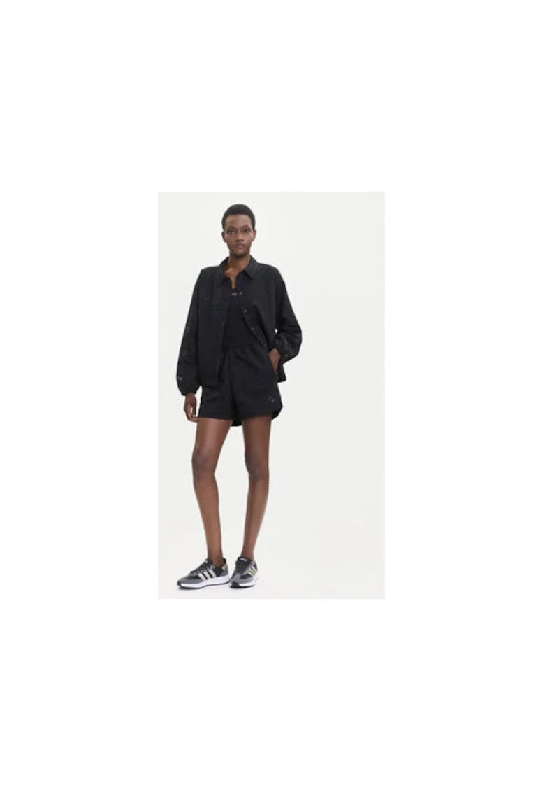 Pantaloni scurti sport cu buzunare
