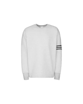 Bluza cu decolteu la baza gatului