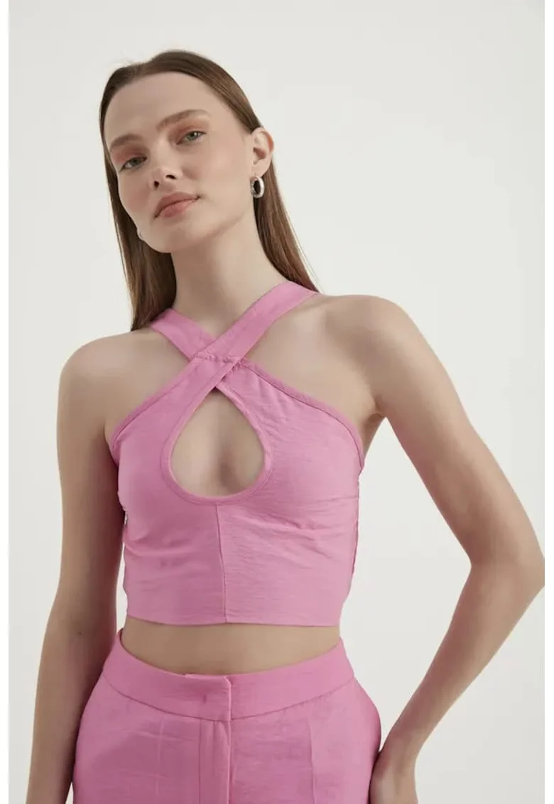 Top scurt,  decolteu halter, roz, material de inalta calitate