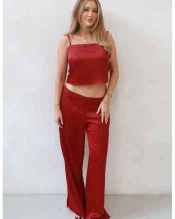 Maiou dama,  Top Ana, guler patrat, rosu, satin