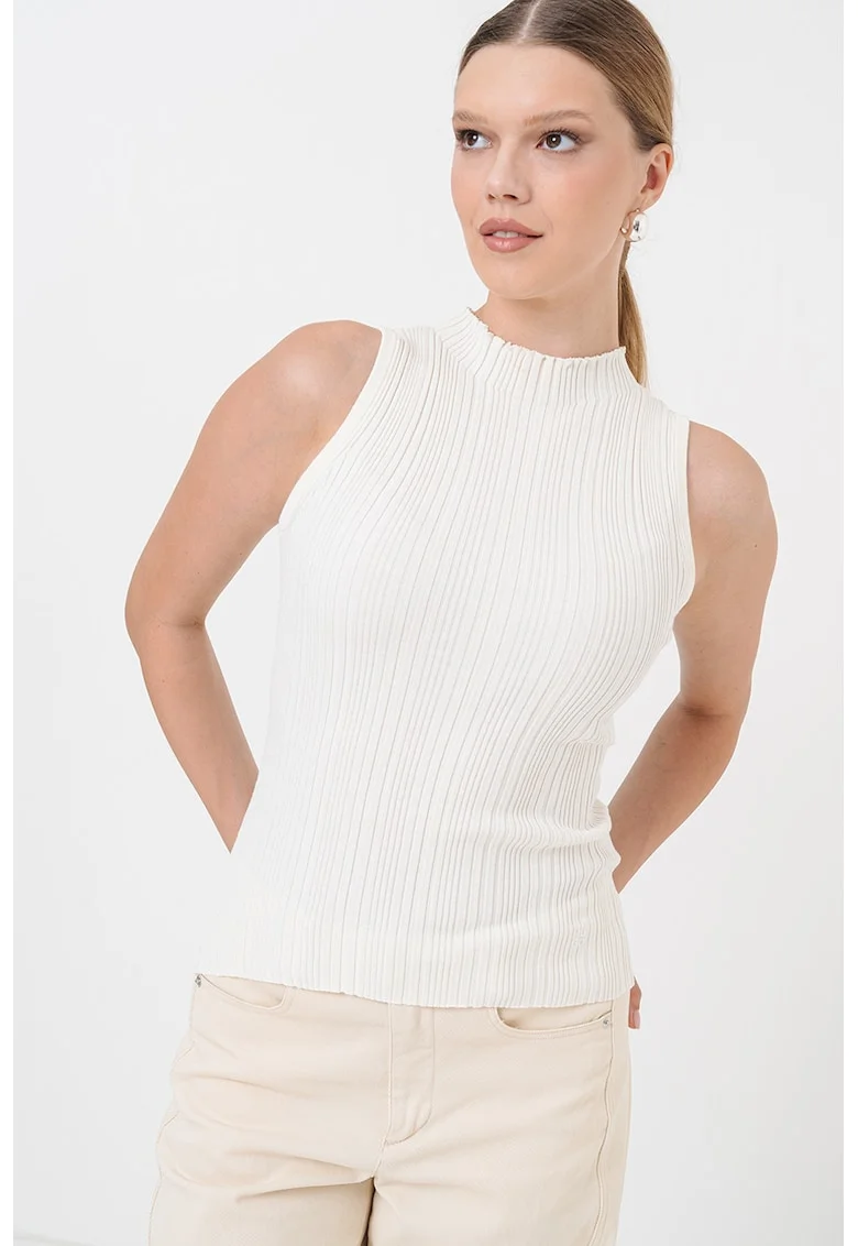Top elastic din tricot cu guler scurt, Crem