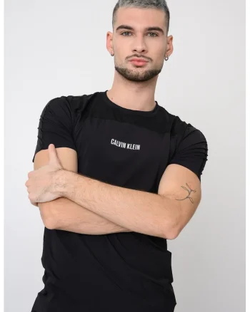 Tricou cu decolteu la baza gatului pentru fitness, Negru