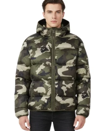 Geaca de iarna din puf cu imprimeu camuflaj,