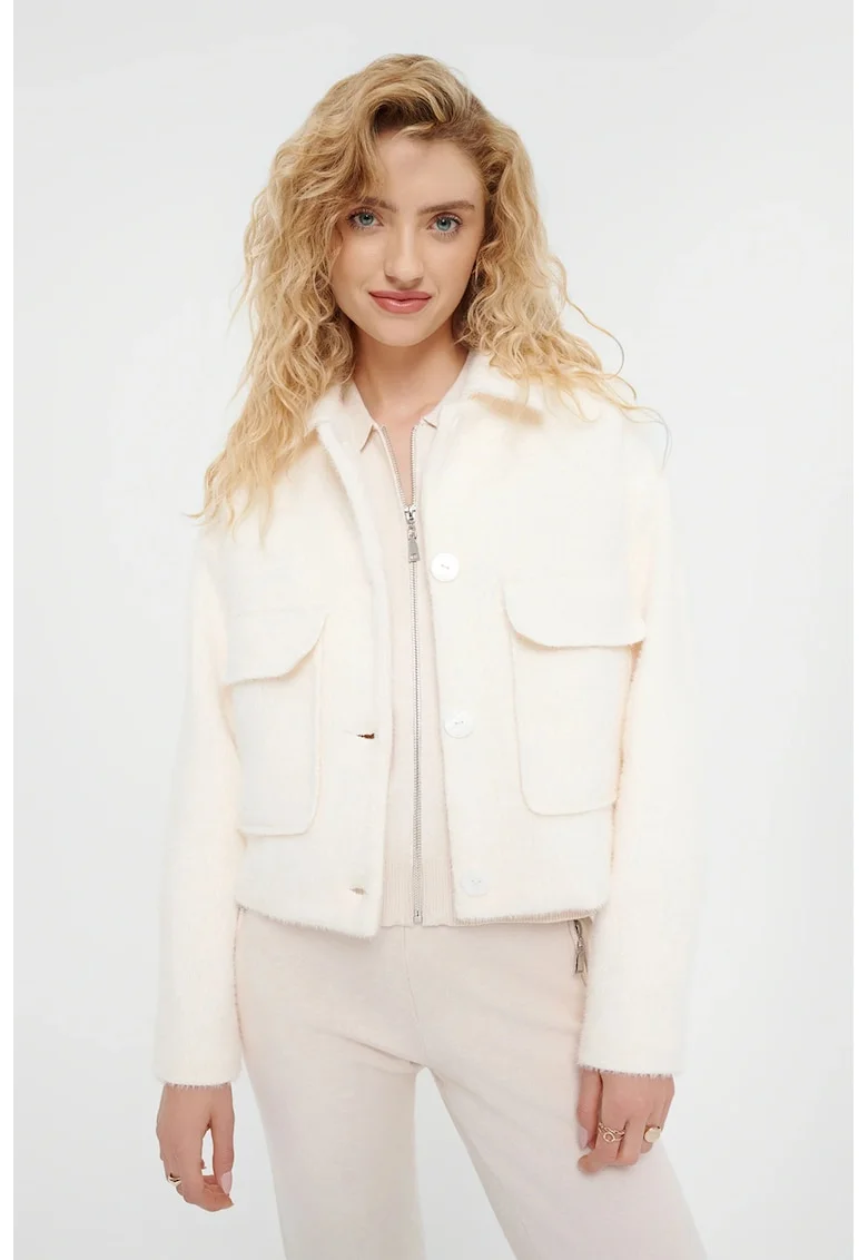 Jacheta crop cu buzunare cu clapa, Crem